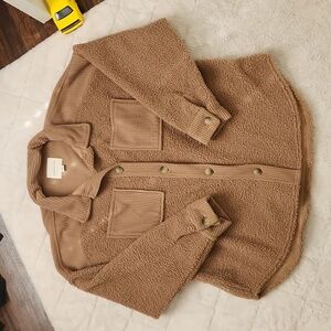 AMERICAN EAGLE SHERPA FLEECE BUTTON UP